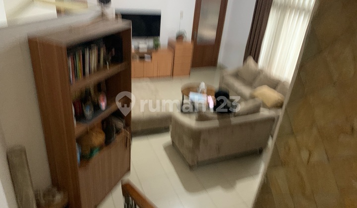 House for Sale in CCK for Business and Residential Use. 2