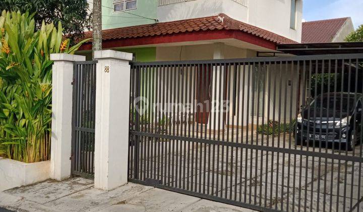 Rumah Mewah 2 Lantai Lokasi Strategis di Cinangka, Sawangan, Depok 1