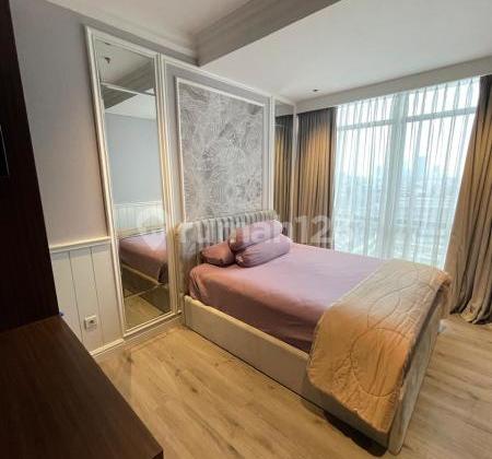 Disewakan Apartemen Sudirman Suites 3 Bedroom, Good Furnished