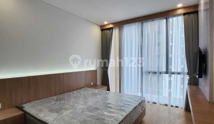 Izzara Apartement 2 BR Furnished Balcony Paling Murah 1