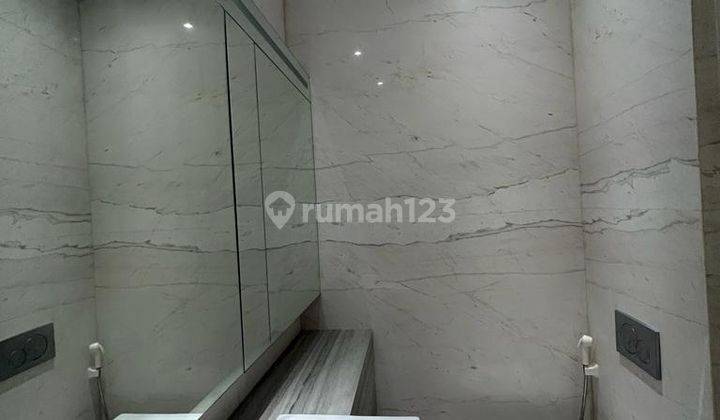 kamar mandi disewakan izzara apartment 2br furnished