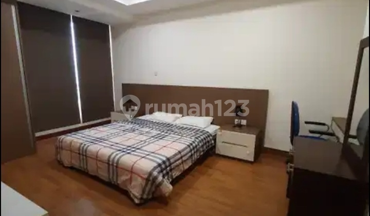 Sewa Apartemen Essence Darmawangsa Jakarta Selatan – 2 Bedroom Furnished