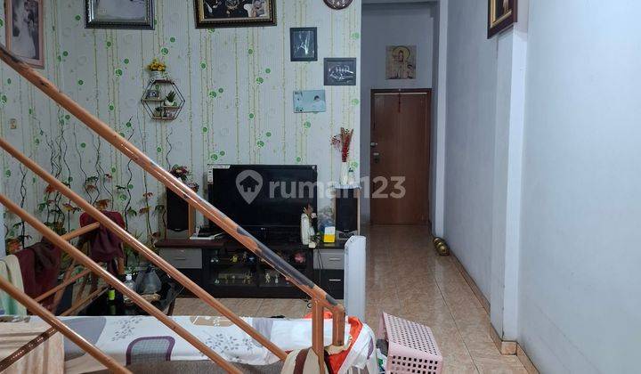 Dijual Ruko 3lt 3kt 3km SHM di Jalan Utama Cipondoh 1