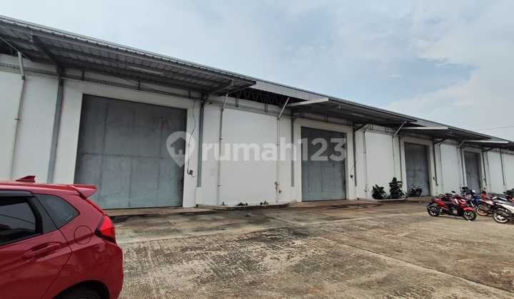 Disewakan Gudang LB 1410 m2 di Legok, Tangerang Disewakan Gudang LB 1410 m2 di Legok, Tangerang