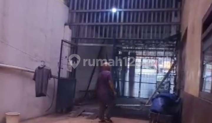 Commercial Building for Sale in Pinang, Tangerang