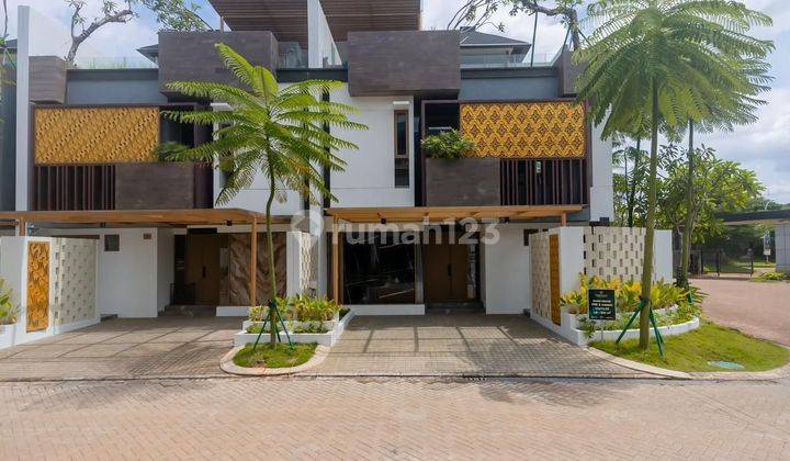 Rumah Mewah Lebar 9 Brand New 3 Lantai Puri 11 1