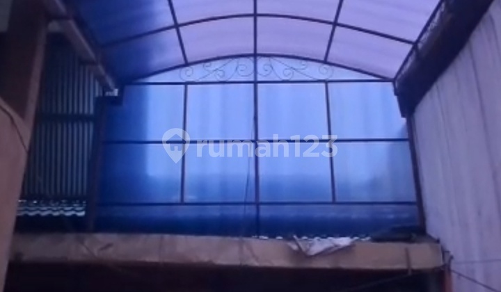 Commercial Building for Sale in Pinang, Tangerang