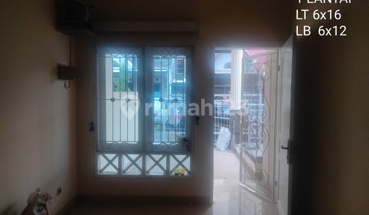 Dijual Rumah di Taman Royal 6x16, Tangerang