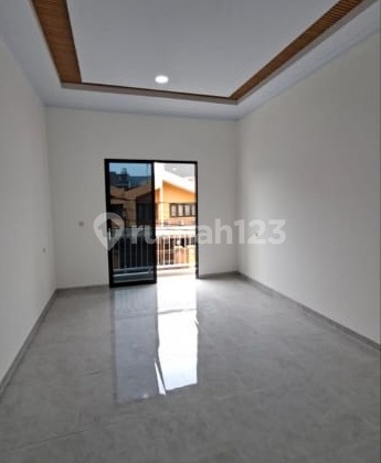 Dijual Rumah Baru di Tanjung Duren, Jakarta Barat 3,5x19,2 2