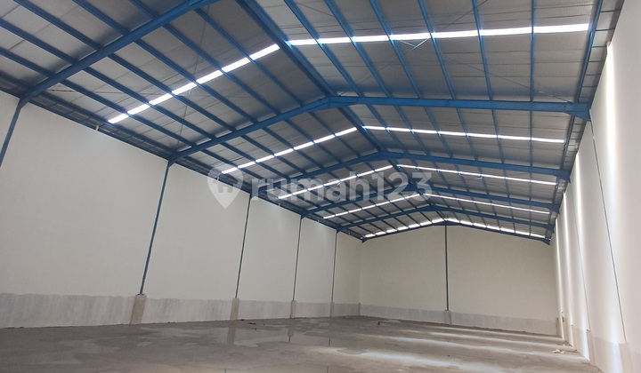 For Rent Warehouse Location near Gading Serpong LB 732m2 Includes Office