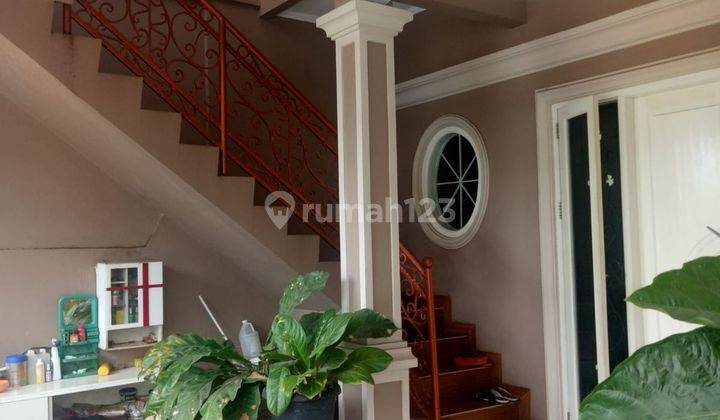 Dijual Rumah 2 Lantai SHM 5kt 4km di Banjar Wijaya 1