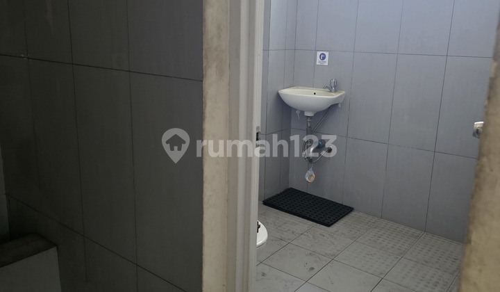 Commercial Warehouse for Rent in Medan Satria, Bekasi