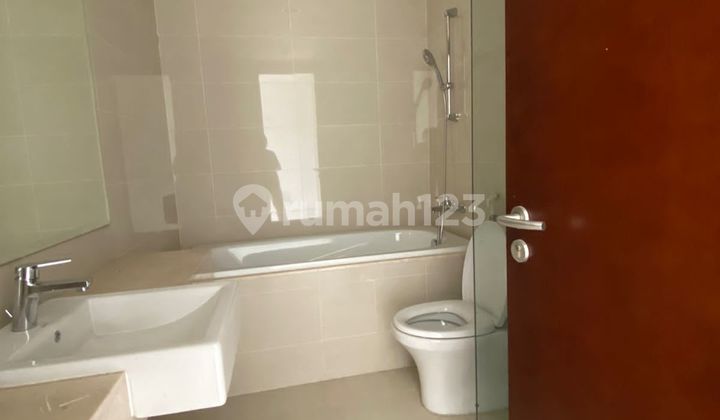 Dijual Rumah di Puri Mansion TownHouse, Jakarta Barat 2