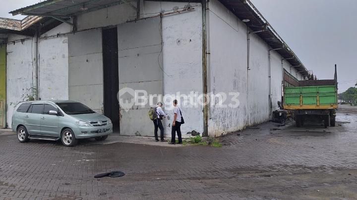 Gudang Siap Digunakan Lokasi Sangat Strategis dan Komersial Gudang Siap Digunakan Lokasi Sangat Strategis dan Komersial
