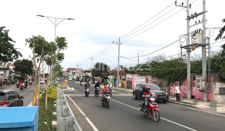 Tanah Lokasi Sangat Strategis Dan Komersial
