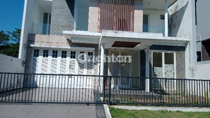 Rumah baru gress minimalis modern siap huni lokasi sangat strategis dan komersial 2