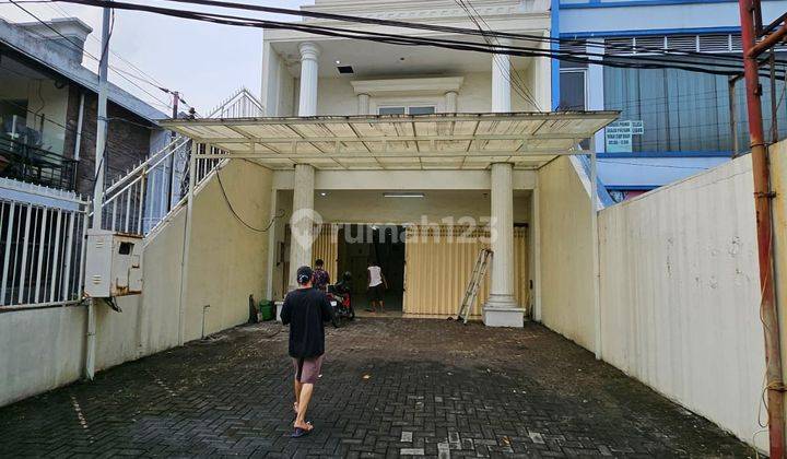 Ruko Siap Buka Bisnis Lokasi Sangat Strategis 1