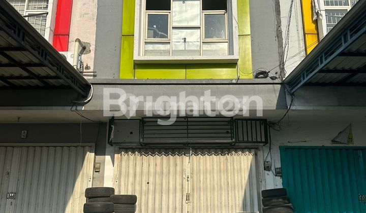 Shop house ready for business, very strategic location. 1