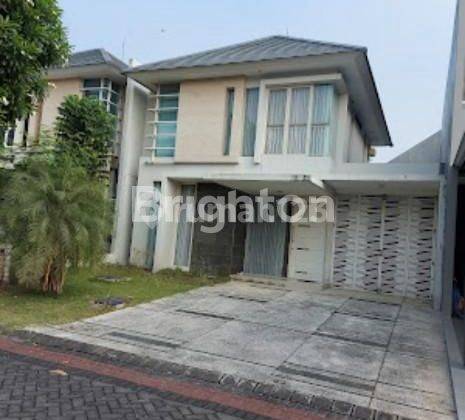 rumah siap huni lokasi sangat strategis dan komersial 1