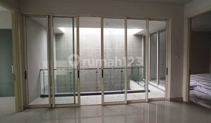 New Ready-to-Occupy House Very Strategic Location 2