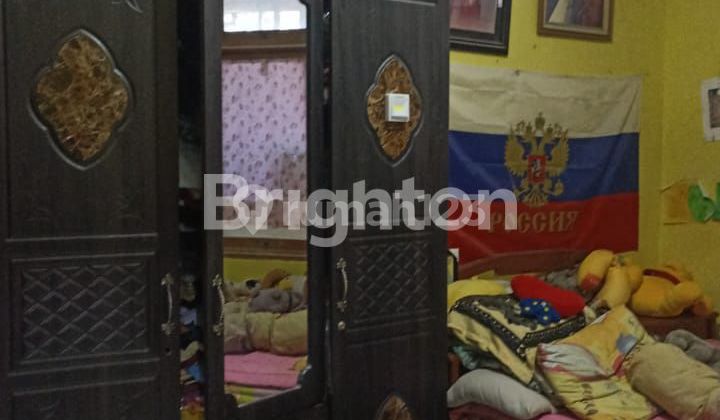 Ready-to-occupy house with a highly strategic and commercial location. 2