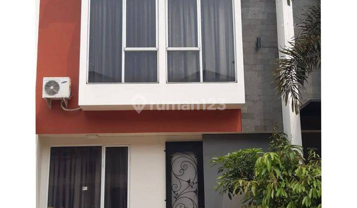 Jual cepat! Rumah modern 2 lantai full renovasi di Graha Raya  1