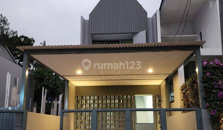 Rumah modern baru renovasi desain arsitek handal di BSD  1