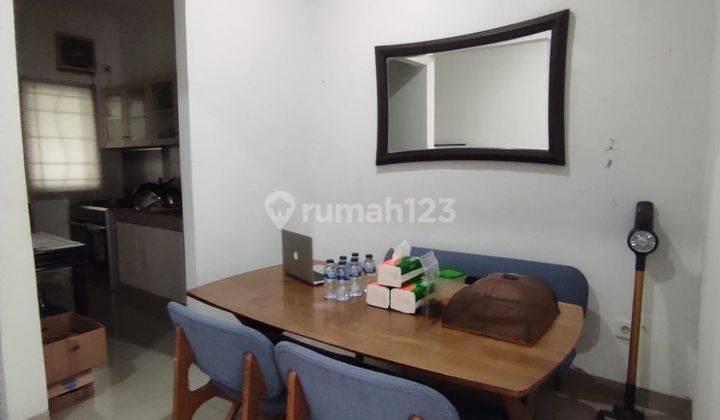 Rumah Dijual Bagus Siap Huni Lokasi Strategis Graha Raya Bintaro  2