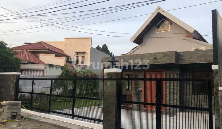 Rumah Baru Dengan Halaman Luas Di Cluster Bebas Banjir Graha Raya