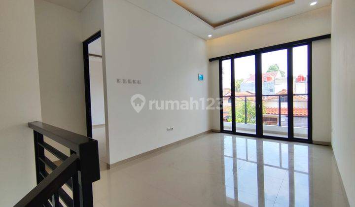 Rumah Brand New Modern Minimalis 2 Lantai Di Graha Raya Bintaro  2