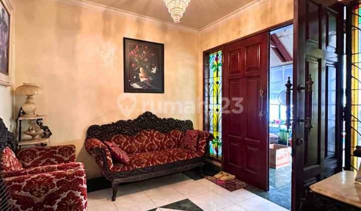 Hot Sale! Rumah 2 Lantai Luas dan Asri di Menteng Bintaro Sektor7 2