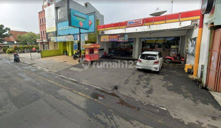 Ruko Komersial Strategis Di Jalan Boulevard Graha Raya 1