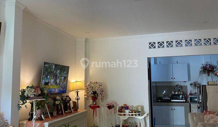 Rumah Cantik 2 Lantai Baru Renovasi Di Graha Raya 2