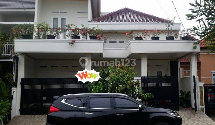 Dijual Rumah Graha Eldora Dengan 5 Kamar di Graha Raya  1