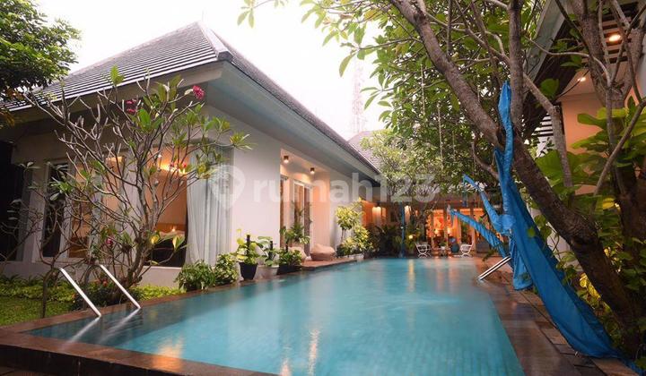 Rare Find! Luxury Mansion 1.630M² Dikawasan Elite Jakarta Selatan