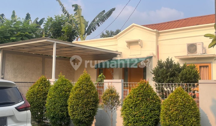 Rumah Luas Depan Taman. Lokasi Strategis Dekat Pintu Tol Parigi Rumah Luas Depan Taman. Lokasi Strategis Dekat Pintu Tol Parigi