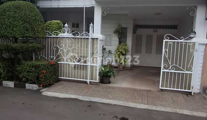 Rumah Cantik 2 Lantai Siap Huni Dekat Dengan Univ Indonesia