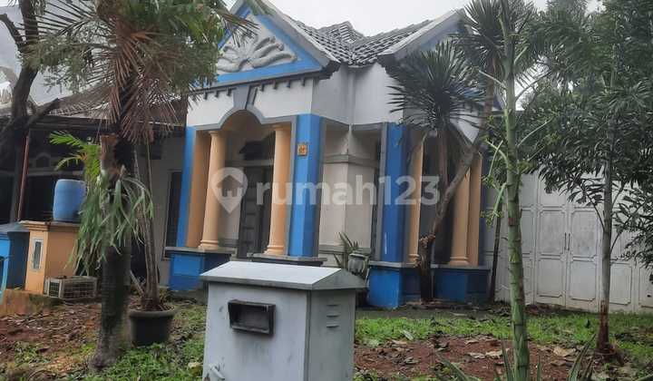 Spacious House in a Beautiful Flood-Free Cluster Graha Raya 2