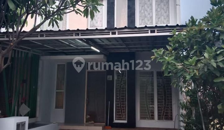 Rumah 2,5 Lantai di Cluster Premium Graha Raya