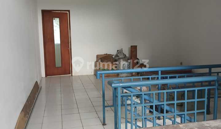 For Rent! Ruko Graha Raya 100 M2-1.5 Floors Prime Location 2