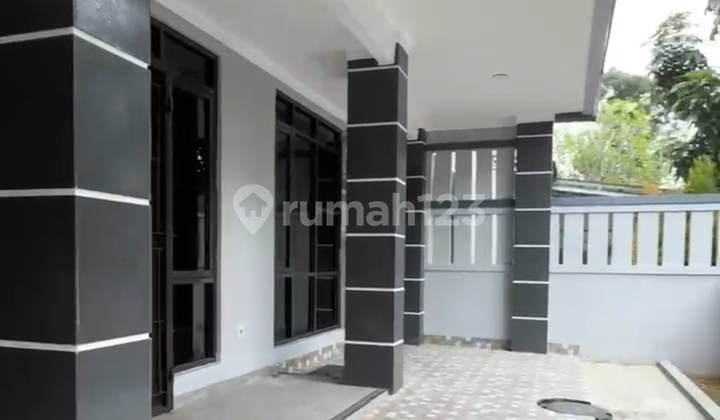 For Rent! Rumah Luas 2 Lantai di Cluster Dekat Pintu Tol Parigi 2