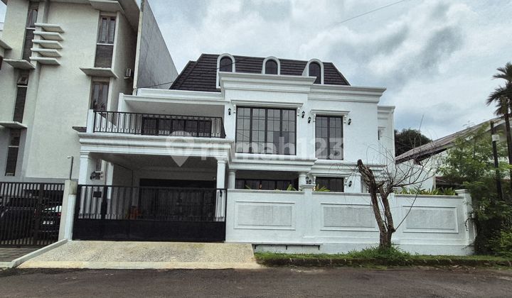 Rumah Brand New Modern dengan Kolam Renang di Bintaro Sektor 9