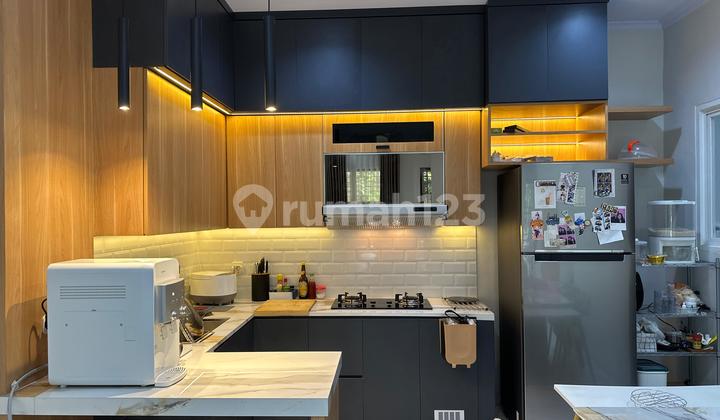 Rumah Hook Cantik Modern Furnished di Melati Mas Rumah Hook Cantik Modern Furnished di Melati Mas
