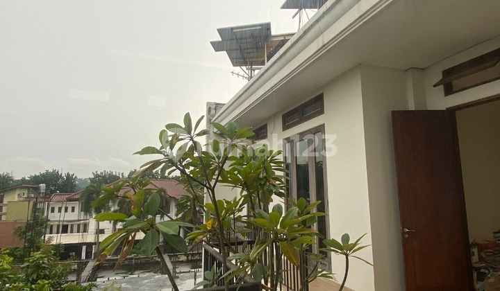 Rumah Mewah Modern 3 Lantai Di Menteng Bintaro  2