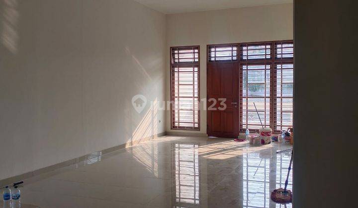 Dijual Rumah Kav Polri Jelambar 1