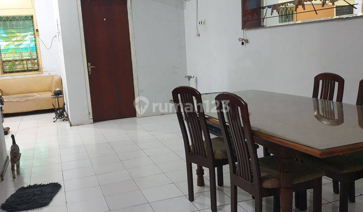 Dijual Rumah Hoek Kav Polri Jelambar 1