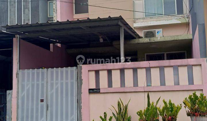 Dijual Rumah 2 Lantai Dlm Komplek Taman Semanan Indah 1