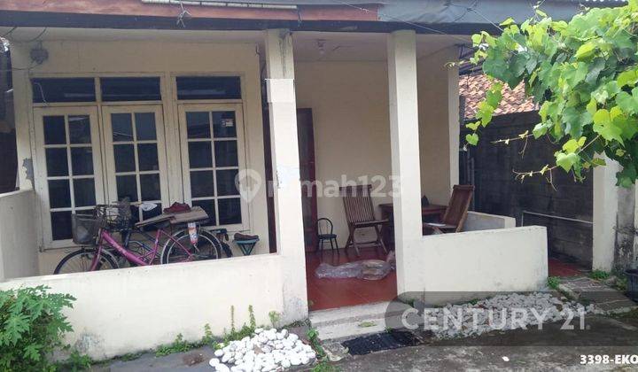 Rumah Kampung Lokasi Strategis Dekat Akses Ke Jaksel 1