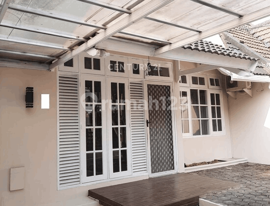 For Sale Beautiful House in Bona Indah, South Jakarta Quickly