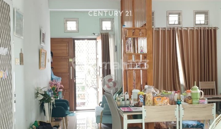For Sale Ready-to-Occupy House at Attractive Price in Bintaro Sector 5 2